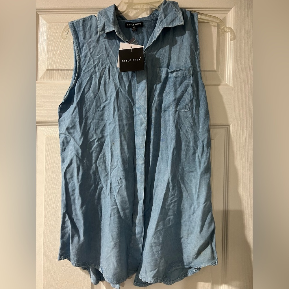 New with tags Style Envy Light Denim Blouse